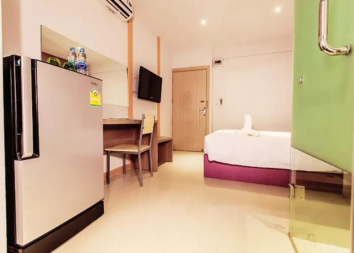 D Day Hotel