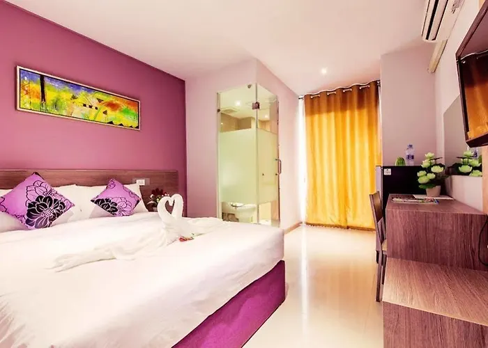 D Day Hotel